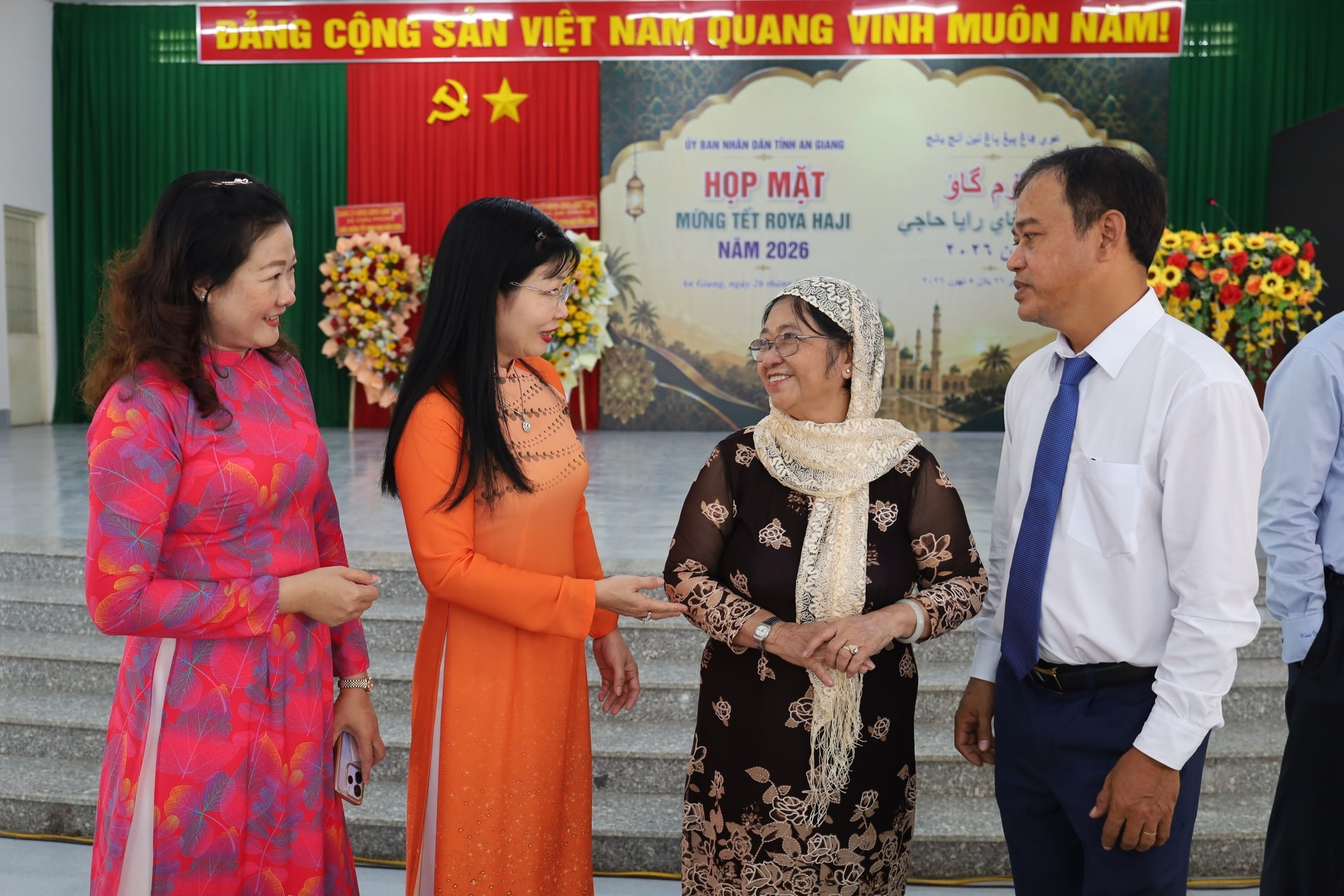 An Giang chăm lo đời sống đồng bào Chăm nhân dịp Tết Roya Haji