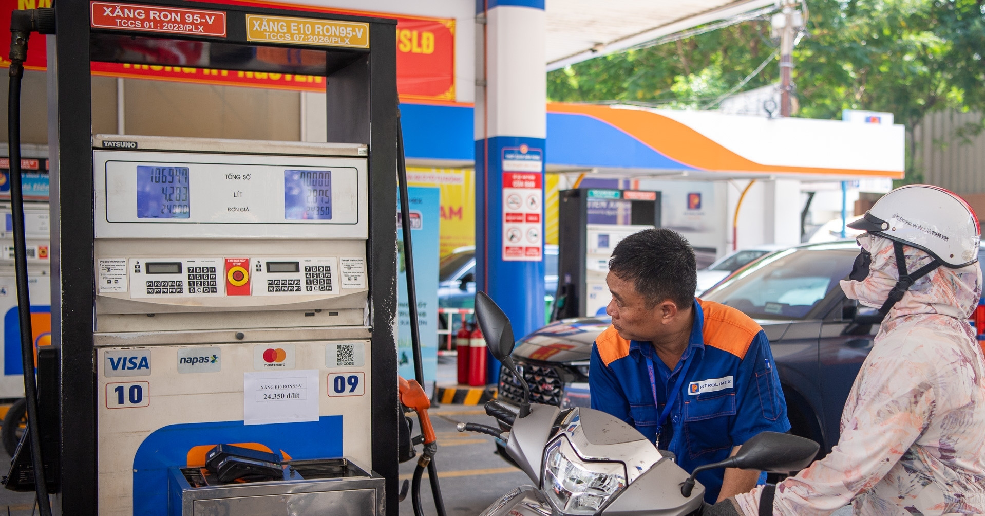 Giá xăng E10 có rẻ hơn xăng khoáng RON95?