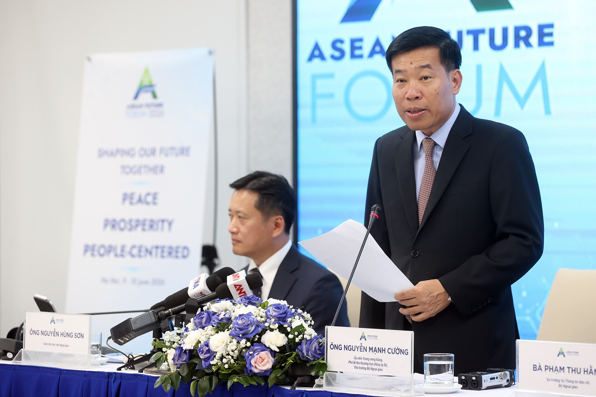 Lãnh đạo Việt Nam và ASEAN sẽ bàn về an ninh năng lượng, 'tương lai ASEAN' 