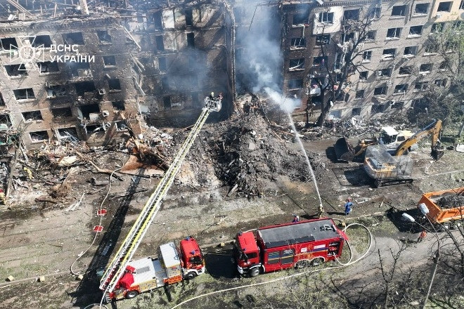 Mỹ, EU lên tiếng về việc Nga yêu cầu rút nhân viên ngoại giao khỏi Kiev