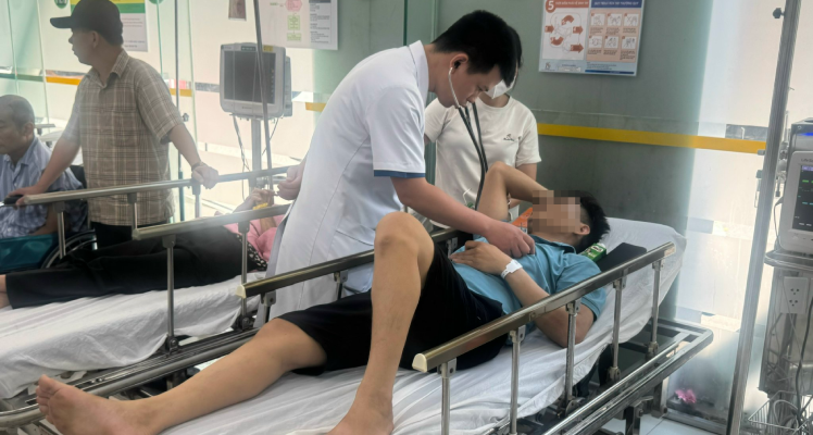 Nắng nóng kéo dài, bệnh viện ghi nhận diễn biến đáng lo