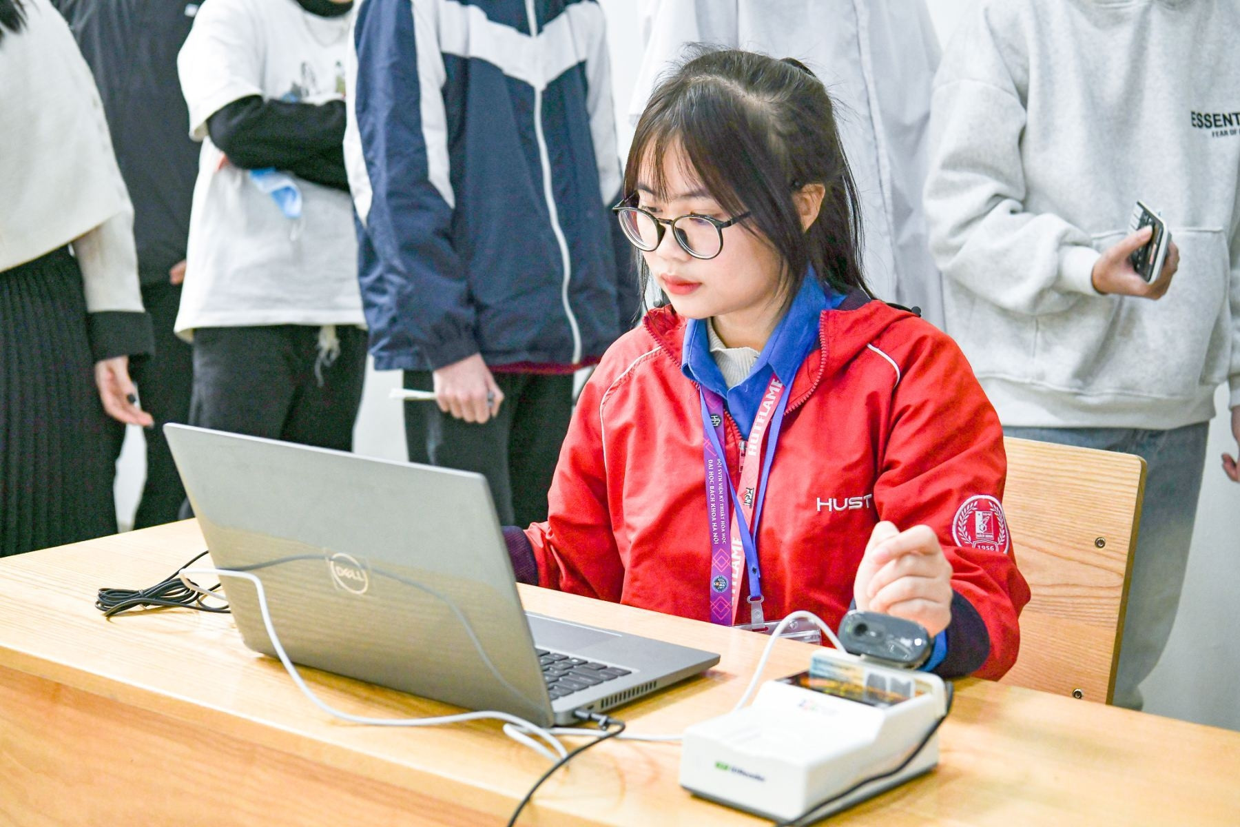 Phổ điểm thi đánh giá tư duy của cả năm 2026, cao nhất 98.98 điểm