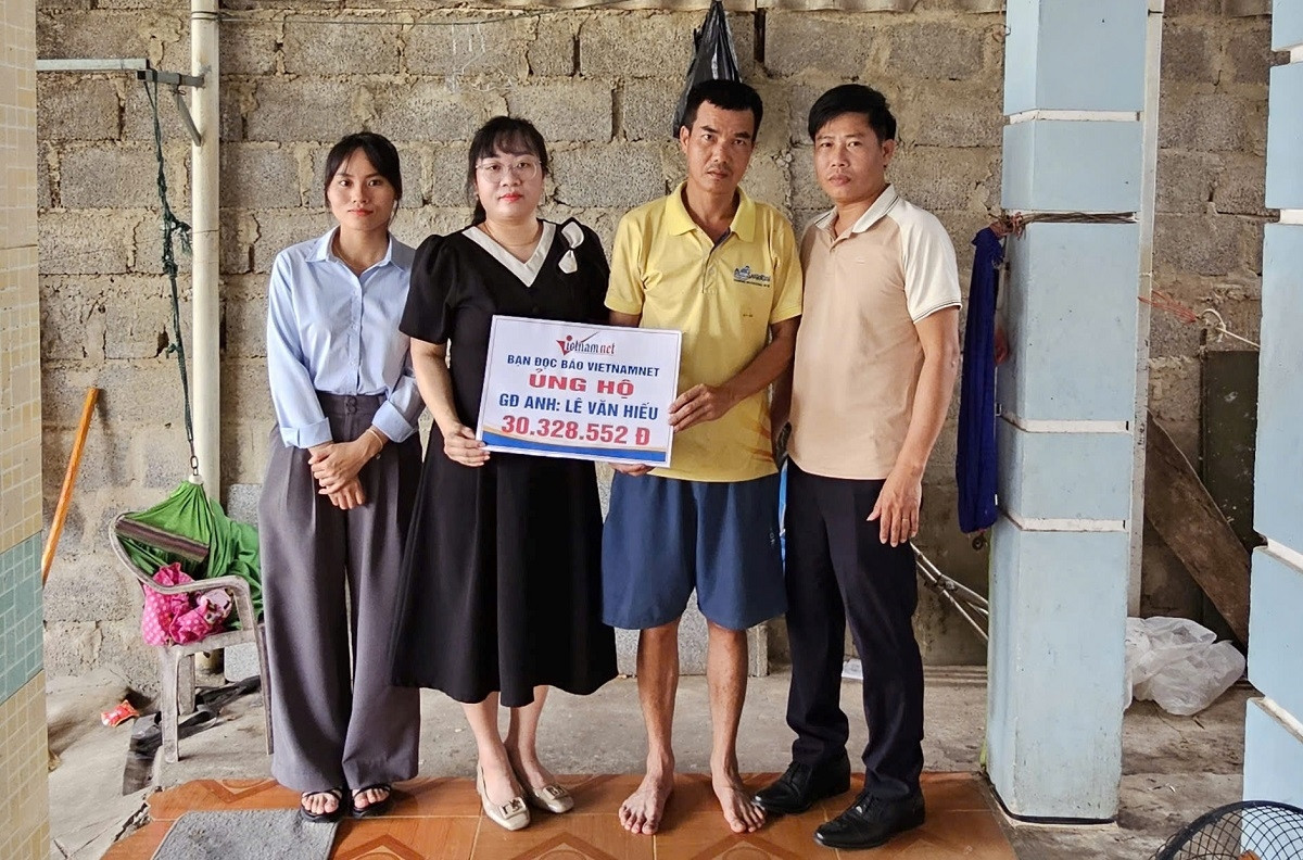Trao hơn 30 triệu đồng đến người đàn ông bị ung thư máu ở Quảng Trị