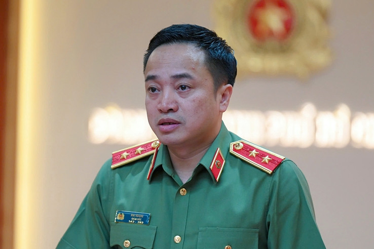 Trung tướng Mai Hoàng chủ trì họp báo vụ 2 nghi phạm nổ súng giết người tại TPHCM