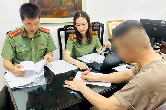  Bản tin cuối ngày 27/5:Xử phạt đơn vị tổ chức thi 'hoa khôi' không phép ở Hà Nội 
