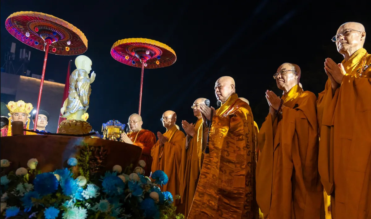 giáo hội thành phố hồ chí minh lễ phât đản năm nay