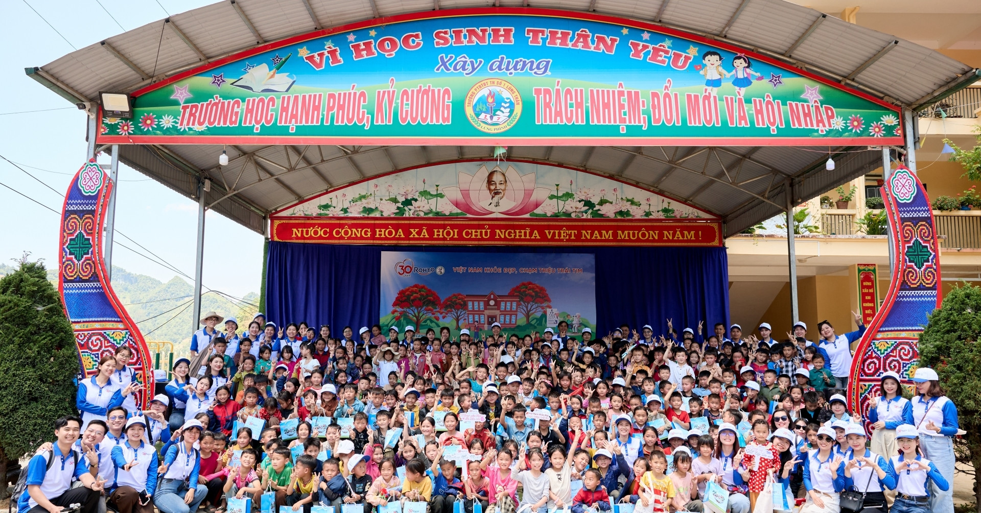 Rohto-Mentholatum Việt Nam triển khai chuỗi hoạt động cộng đồng tại Lào Cai