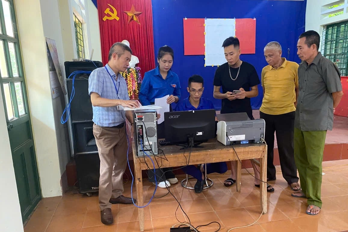 Thông tin cơ sở mở rộng cơ hội tiếp cận tri thức cho người dân