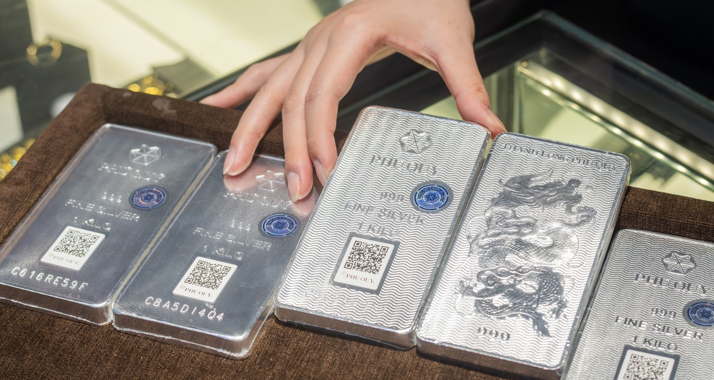 Giá bạc hôm nay 29/5/2026 rơi xuống mức thấp nhất tháng 5
