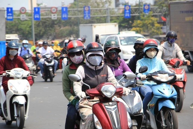 Bản tin sáng 28/5: Không khí mát tràn về, miền Bắc mưa giông giảm nhiệt