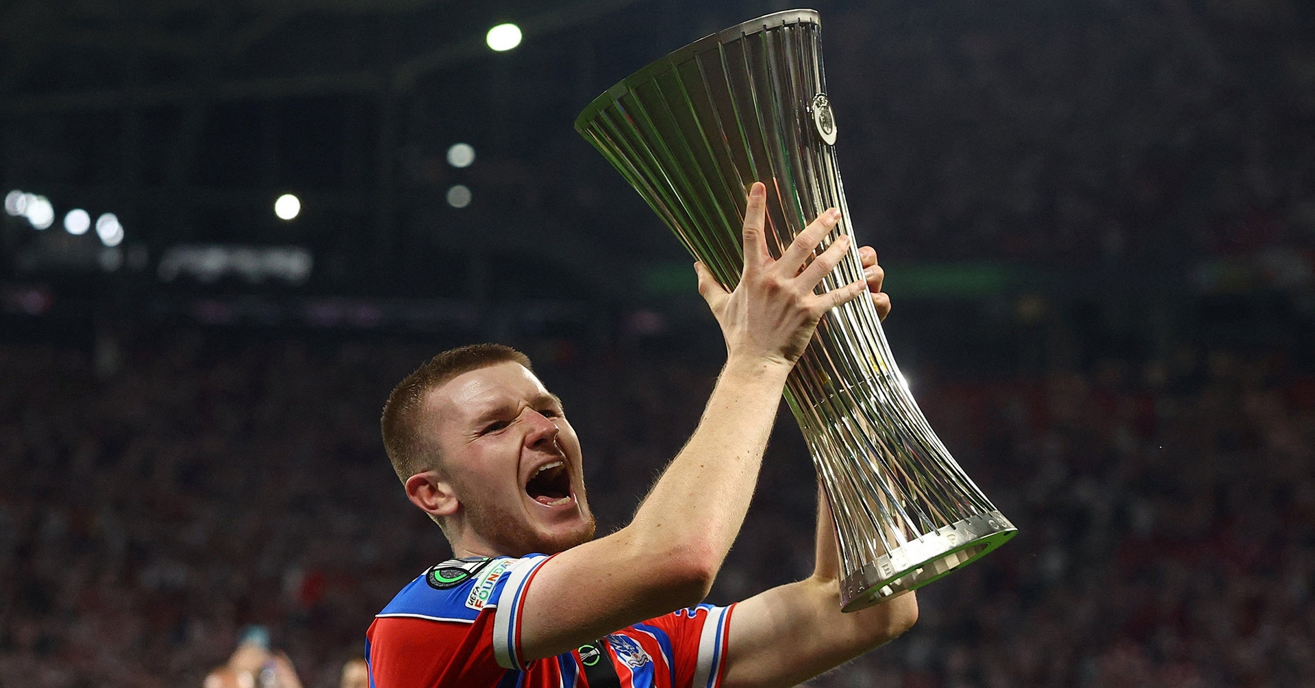 Crystal Palace ẵm Conference League: Wharton đáp trả Tuchel