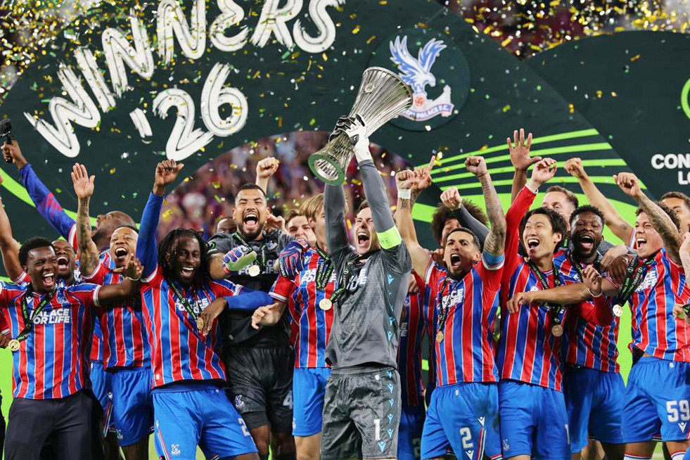 Crystal Palace vô địch Conference League