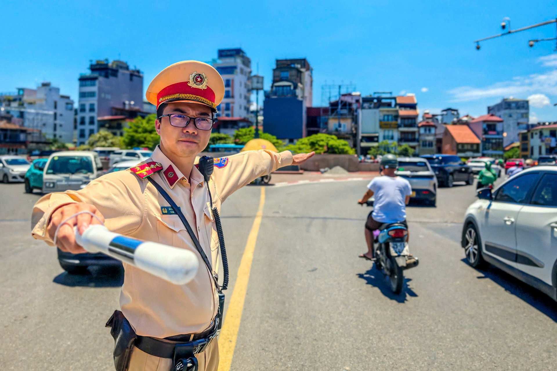 Hà Nội cấm đường, hạn chế xe nhiều tuyến trung tâm dịp cuối tuần