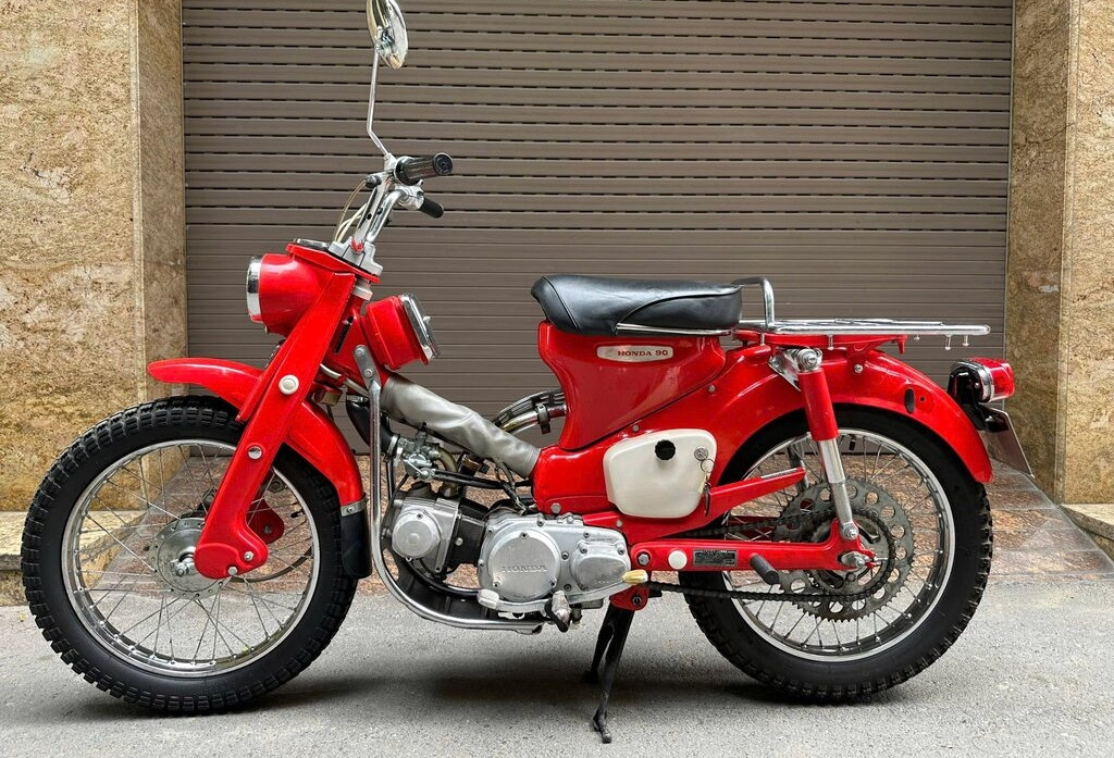 Honda Cub CT90 Trail 60 năm tuổi giá trăm triệu tại Hà Nội