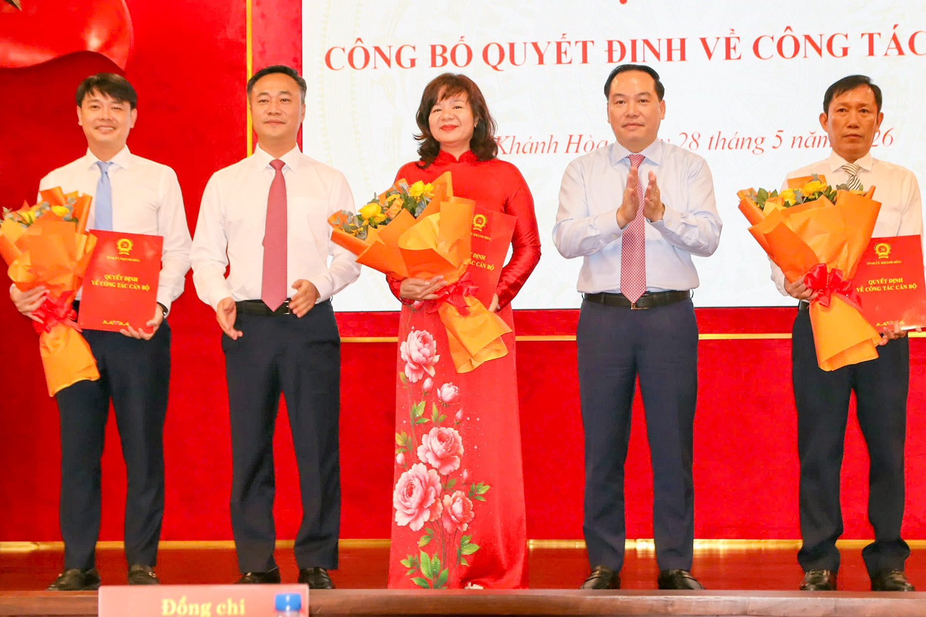  Khánh Hòa điều động, bổ nhiệm nhiều cán bộ lãnh đạo chủ chốt 