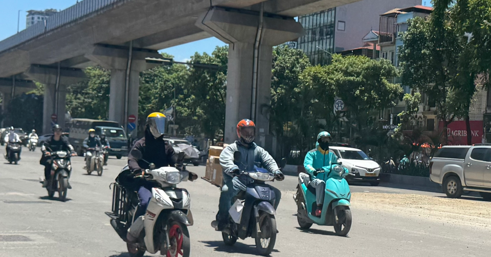 Người đàn ông 45 tuổi làm việc dưới trời nắng, về nhà đột quỵ do một sơ suất