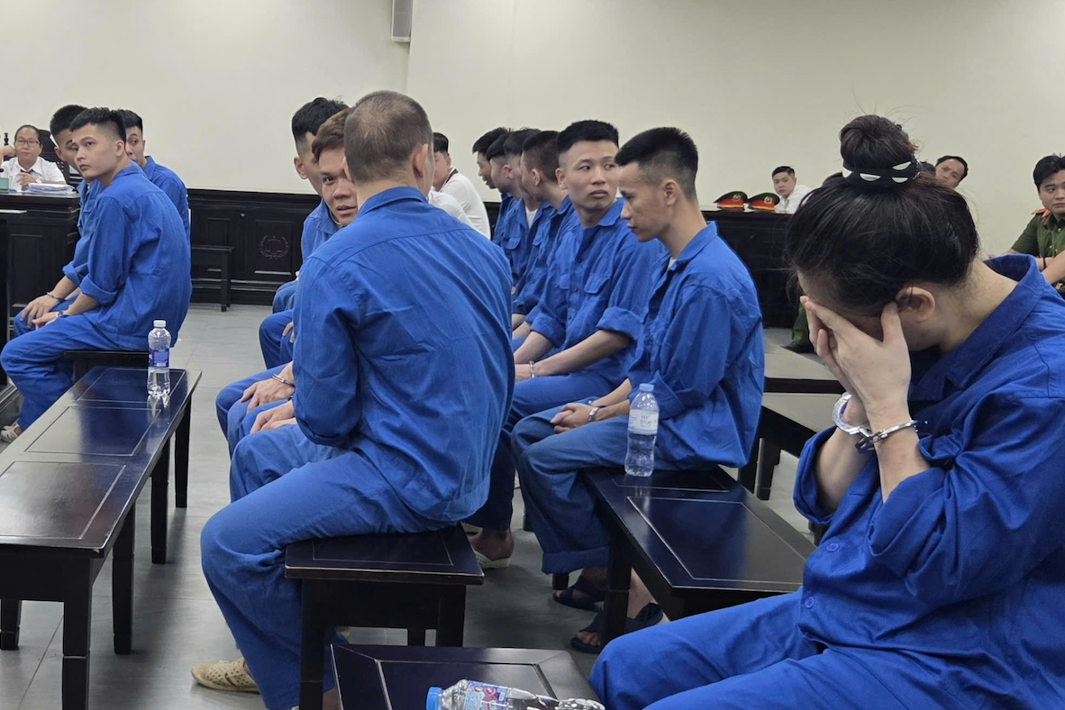 Nhóm 'xã hội đen' buôn bán thận, lợi dụng sự nổi tiếng của Huấn Hoa Hồng để lừa