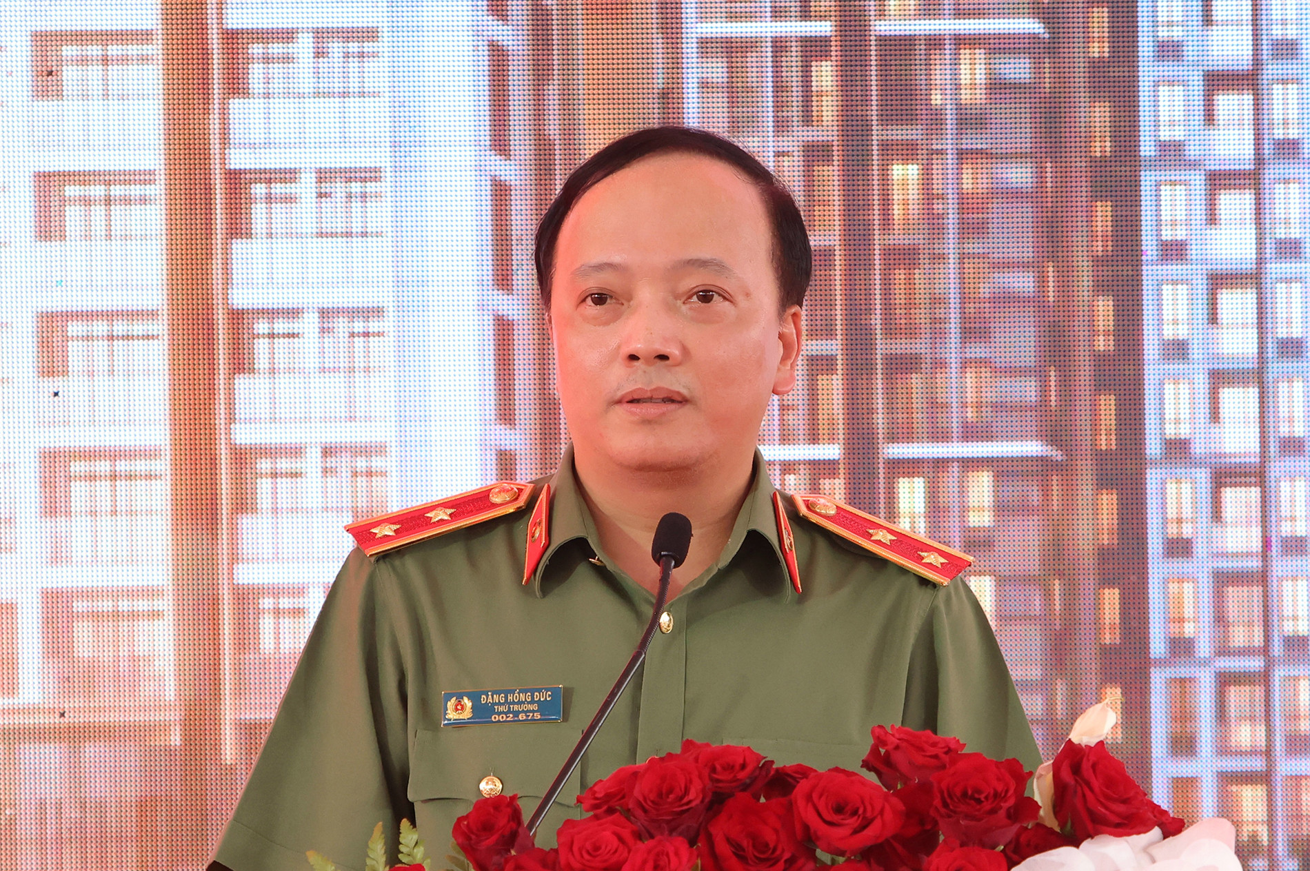 Trung tướng 2.jpg