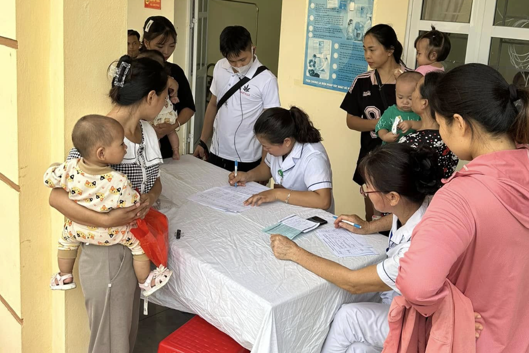 Tuyên truyền thông tin thiết yếu, từng bước đẩy lùi hủ tục