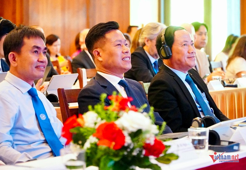 W-Diễn đàn pháp ngữ 2.jpg