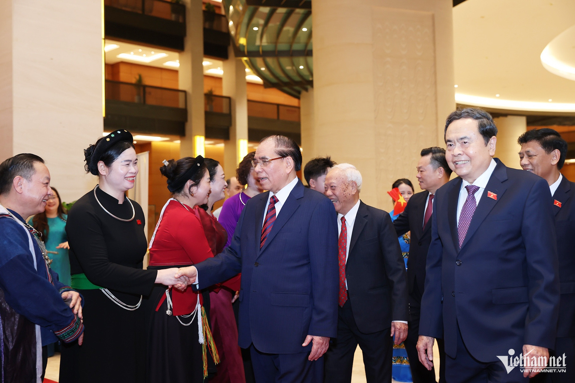 W-Hội đồng dân tộc   1.jpg