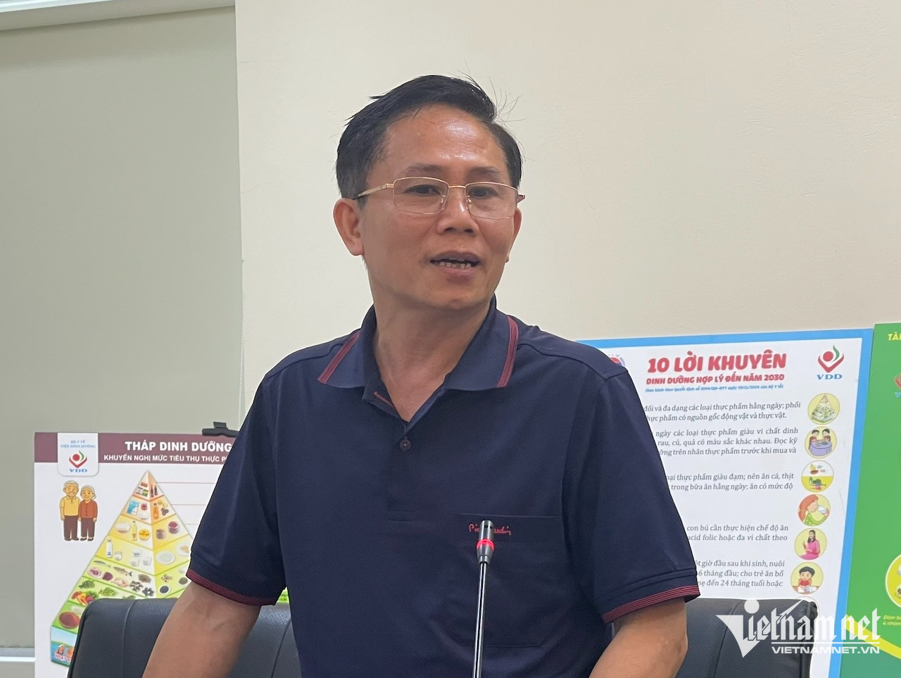 W-Trinh Hong Sơn.jpeg