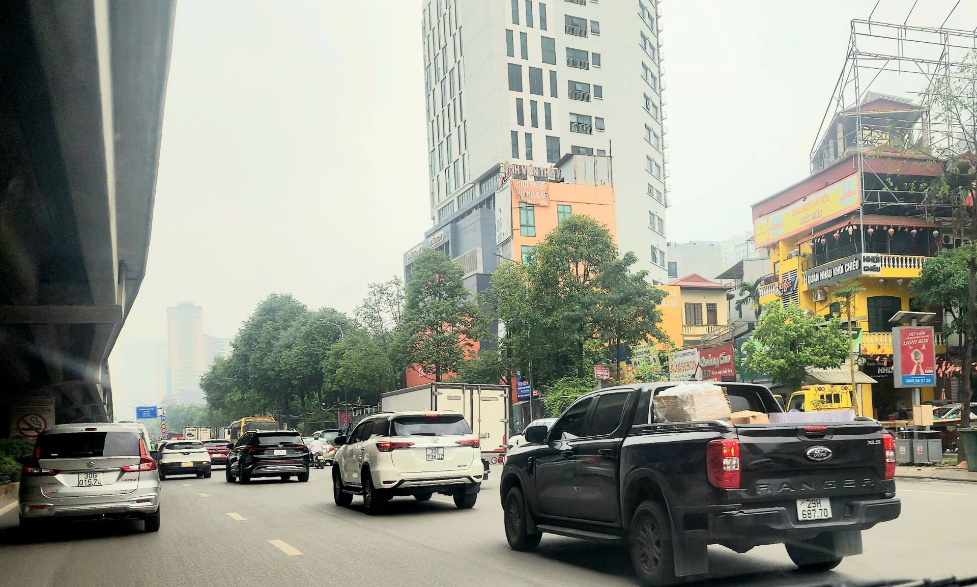 xe ban tai Hn 2.jpg