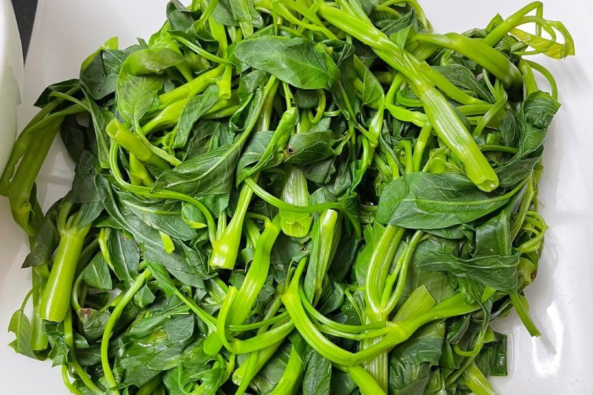 5 không khi ăn rau muống