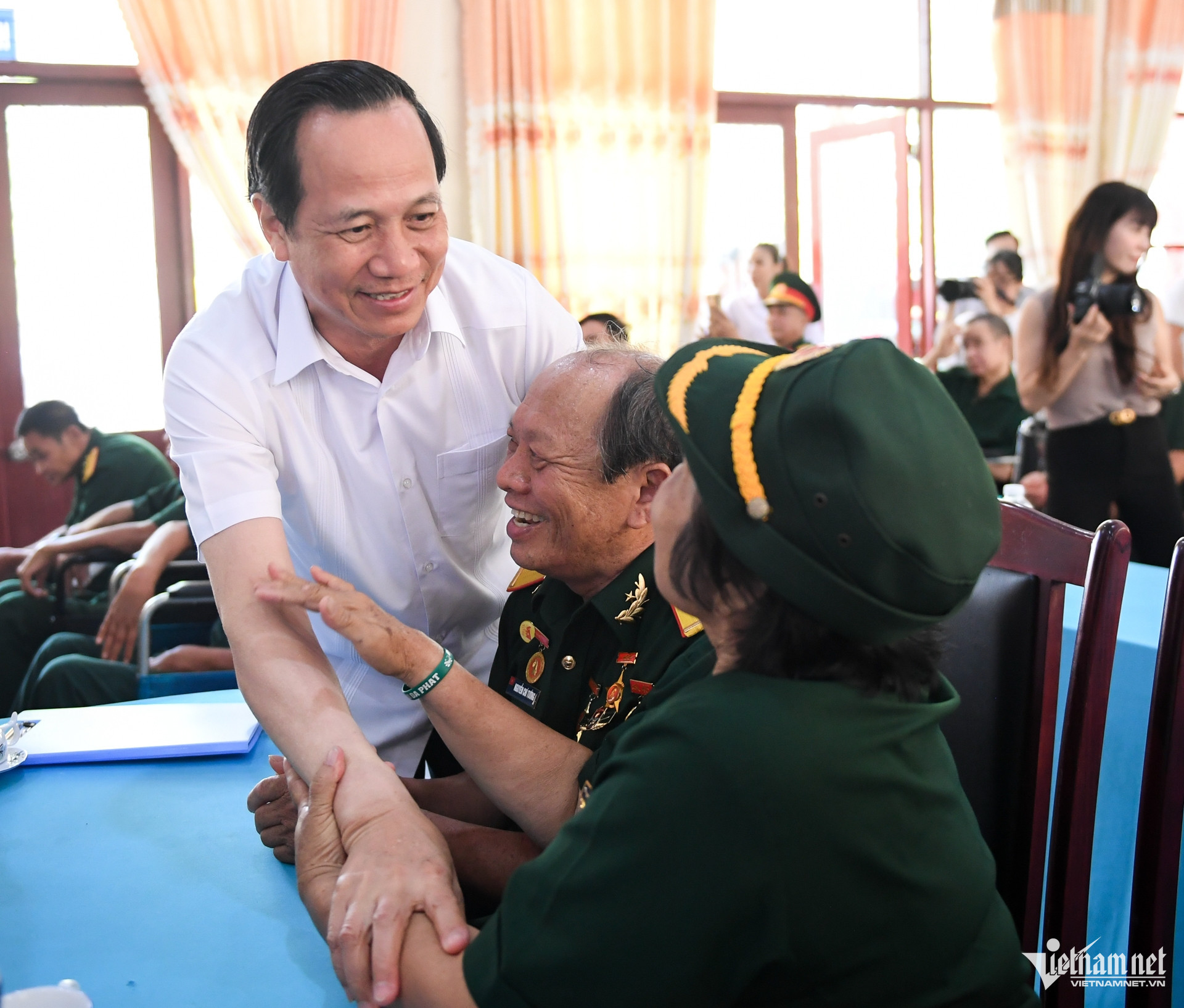 bộ trưởng dung.jpg