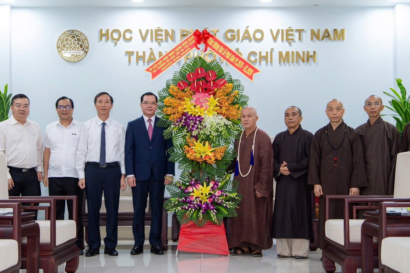 Bộ trưởng Nguyễn Đình Khang mong Phật giáo tiếp tục đồng hành cùng dân tộc