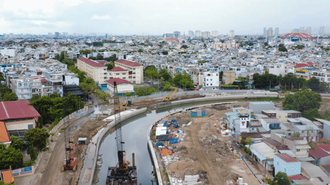 Dân phấn khởi vì rạch ô nhiễm nhất TPHCM dần hồi sinh sau thời gian thi công