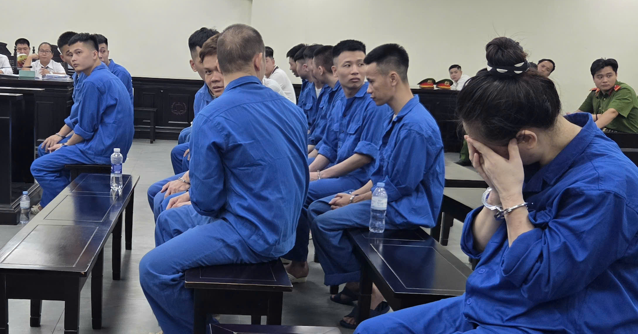 Nhóm người giả danh Huấn Hoa Hồng để lừa tiền nhận kết đắng