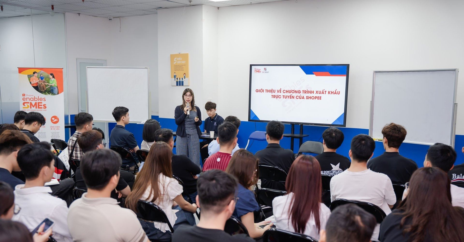 Shopee đào tạo thương mại điện tử cho doanh nghiệp: 1 tháng, doanh thu tăng 63%
