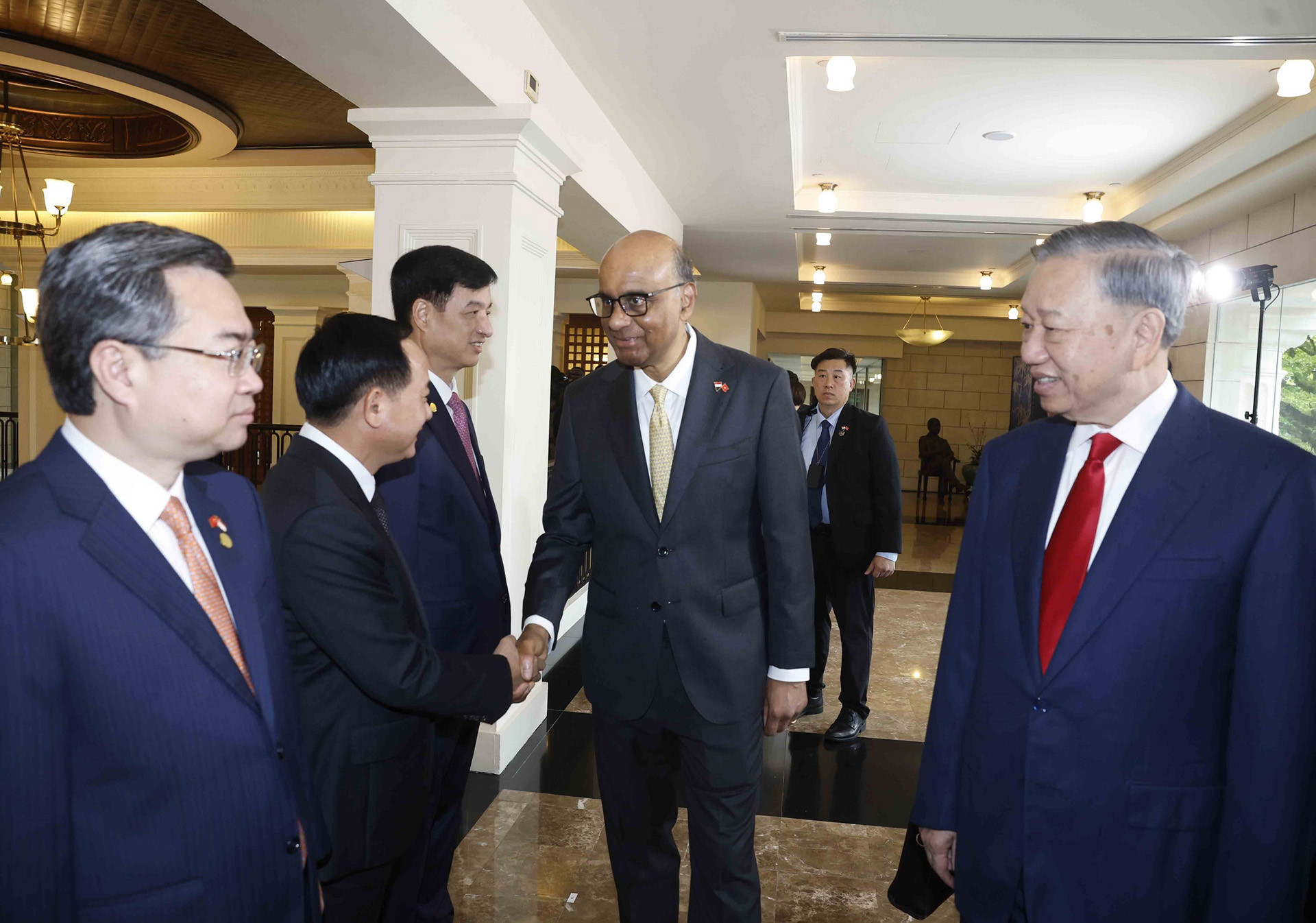 vnapotalledontongbithuchutichnuoctolamvaphunhanthamcapnhanuoctoisingapore8792160 1780028164278911115447.jpg