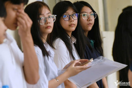 W-thi vao 10 HN11.jpg