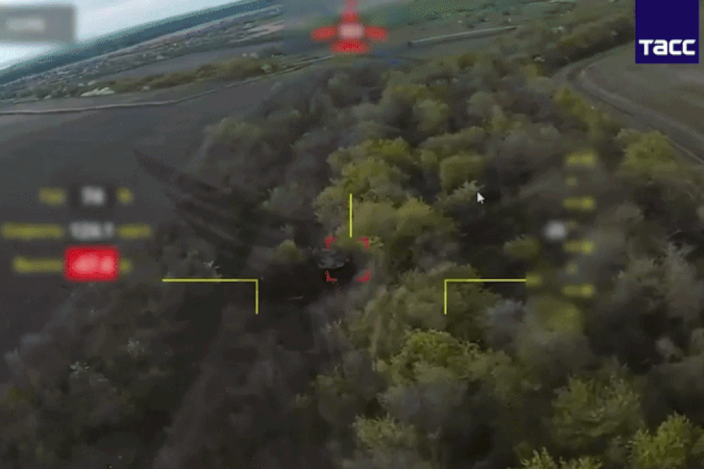 Hứng đòn tấn công từ UAV Nga, pháo bánh lốp của Ukraine cháy lớn