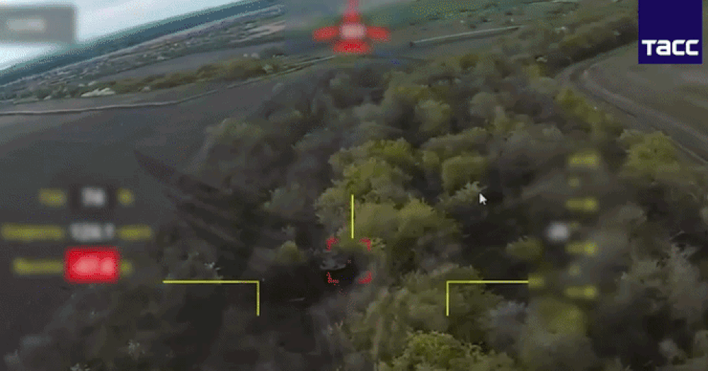 Hứng đòn tấn công từ UAV Nga, pháo bánh lốp của Ukraine cháy lớn