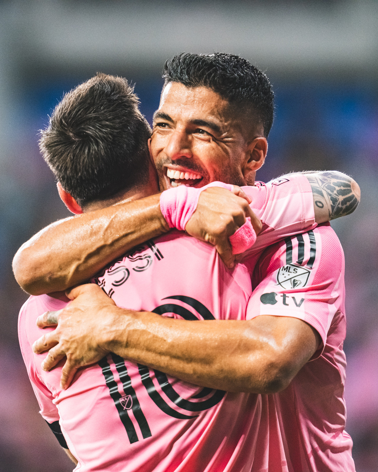 https://static-images.vnncdn.net/vps_images_publish/000001/000003/2026/5/3/messi-inter-miami-2-452.jpg