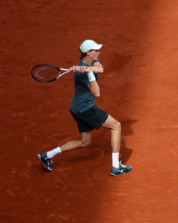https://static-images.vnncdn.net/vps_images_publish/000001/000003/2026/5/3/sinner-vs-zverev-2477.jpg