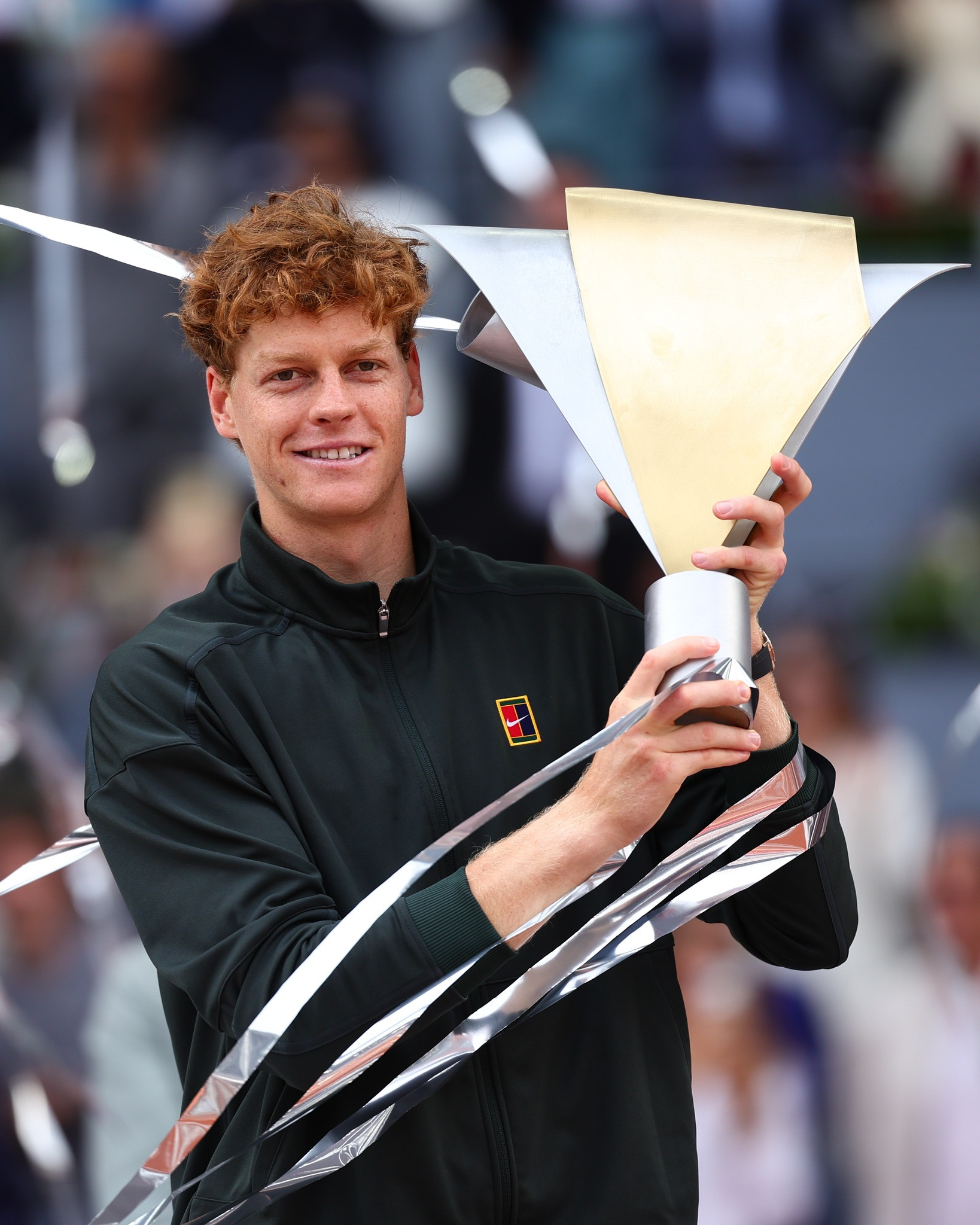 https://static-images.vnncdn.net/vps_images_publish/000001/000003/2026/5/3/sinner-vs-zverev-4-2480.jpg