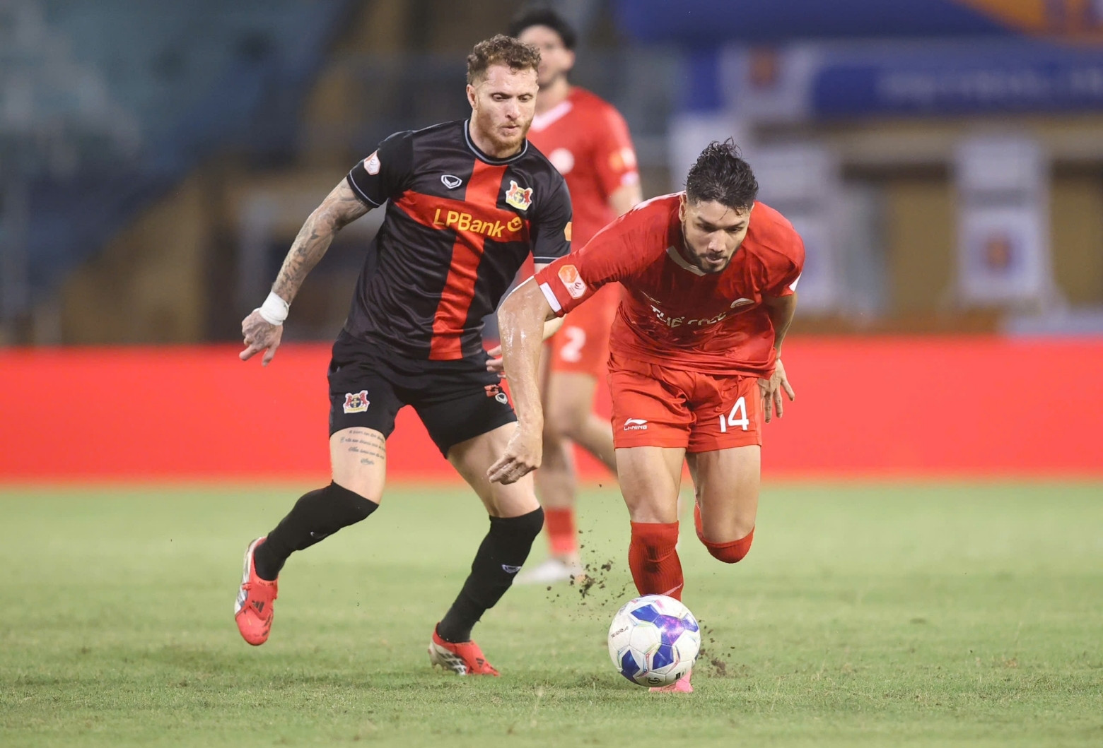SLNA thua HAGL 0-1 trên sân nhà: Carlos Fortes bỏ lỡ khó tin, thủ môn Văn Bình nhận thẻ đỏ — image 4
