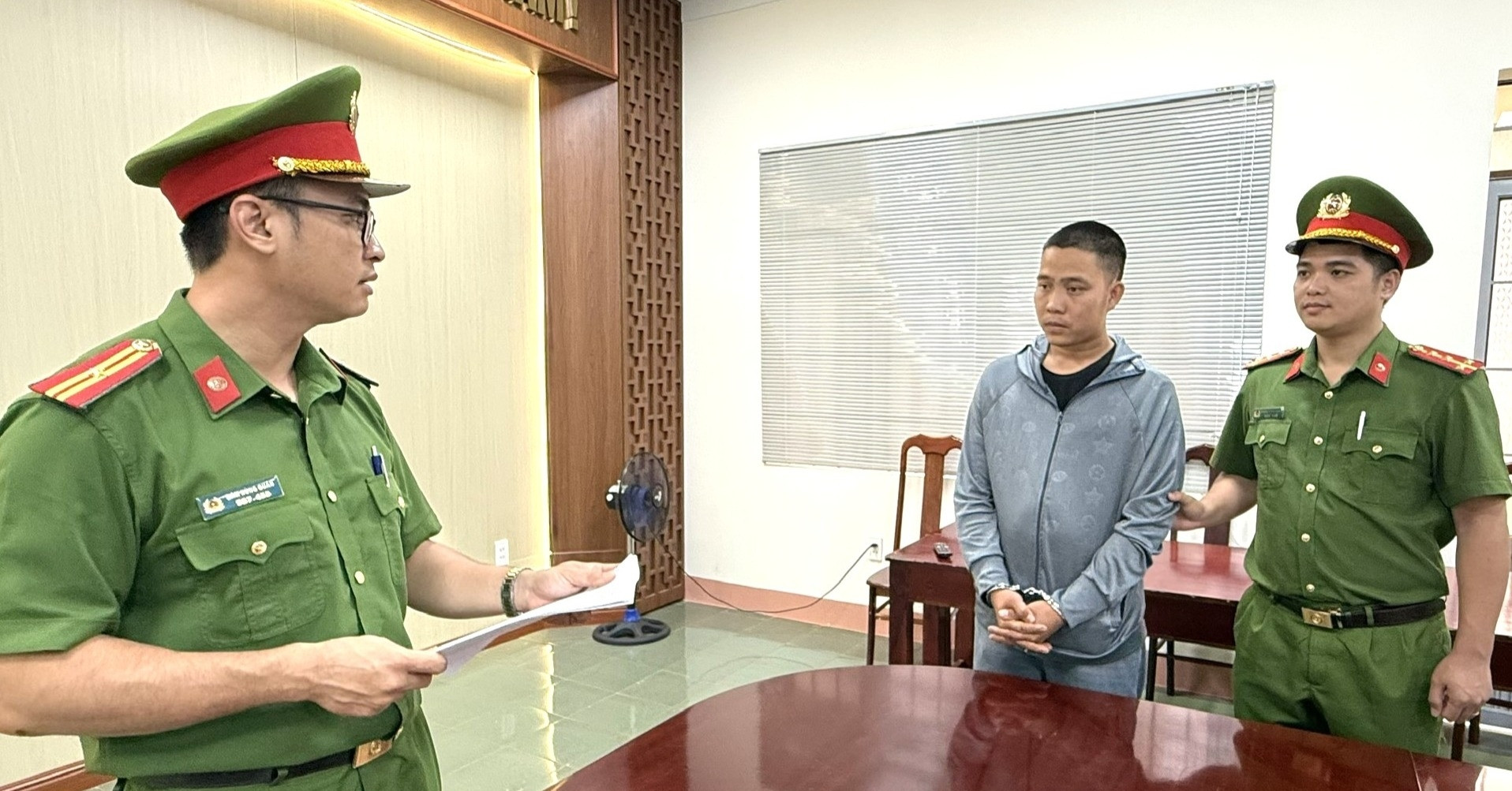 Bắt tạm giam tài xế xe tải vượt ẩu cán tử vong nữ sinh lớp 9