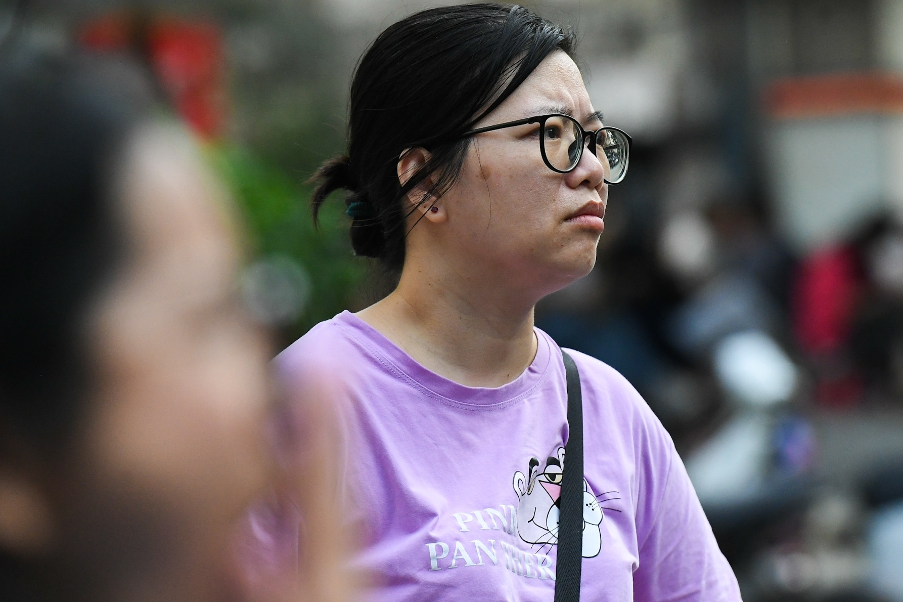 Con học thêm 2 lớp Toán, phụ huynh vẫn đứng ngồi không yên ngoài điểm thi