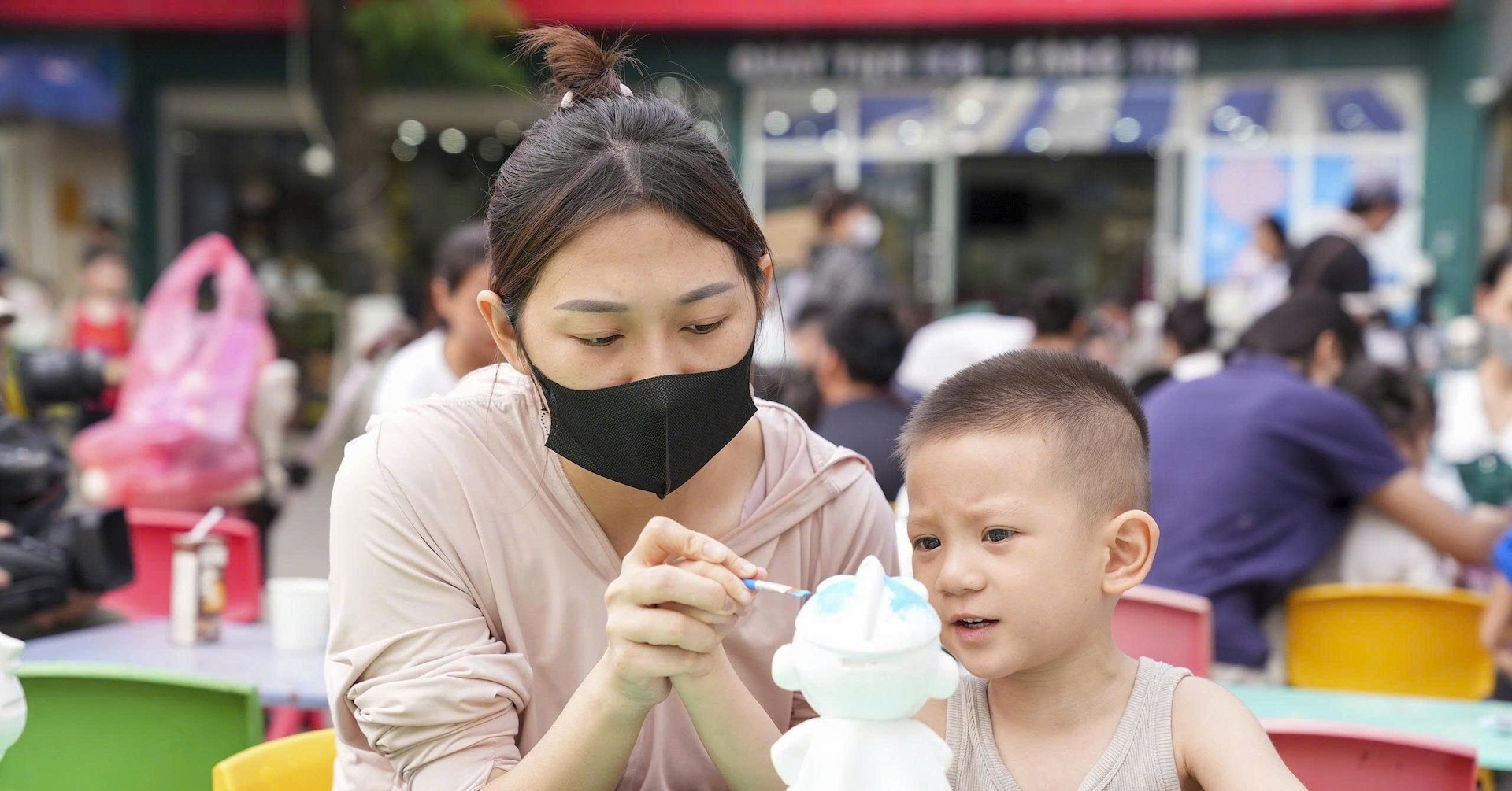 Giữ trọn tuổi thơ cho những em nhỏ ở viện nhiều hơn ở nhà