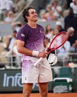 https://static-images.vnncdn.net/vps_images_publish/000001/000003/2026/5/30/novak-djokovic-vs-joao-fonseca-2-151.jpg