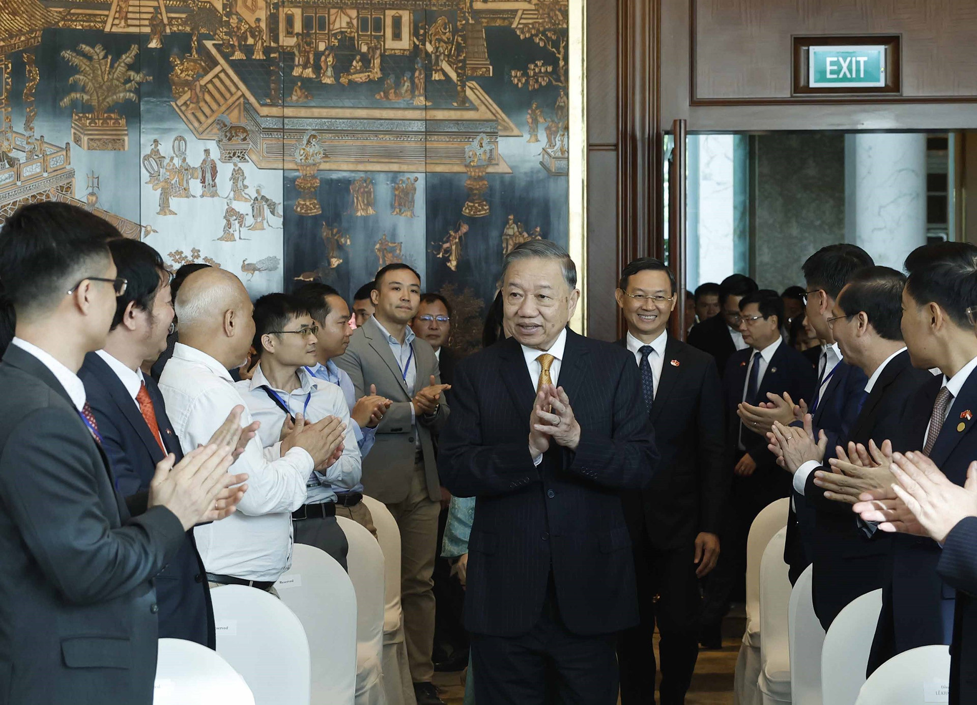 vnapotaltongbithuchutichnuocgapcongdongnguoivietnamtaisingapore8795310 17801444447731318377791.jpg