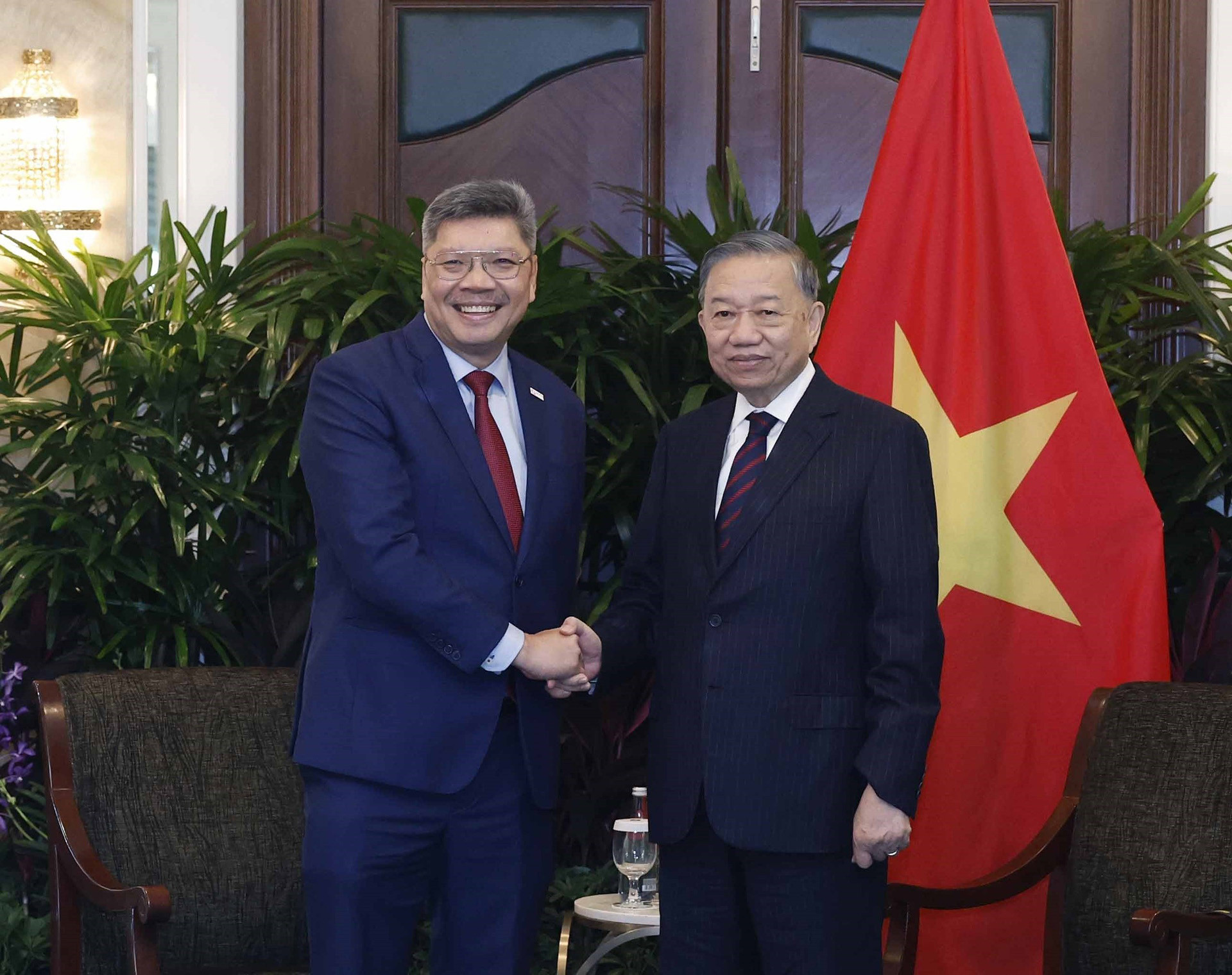 vnapotaltongbithuchutichnuoctieplanhdaomotsodoanhnghieploncuasingapore8794936 17801307465851535236038.jpg