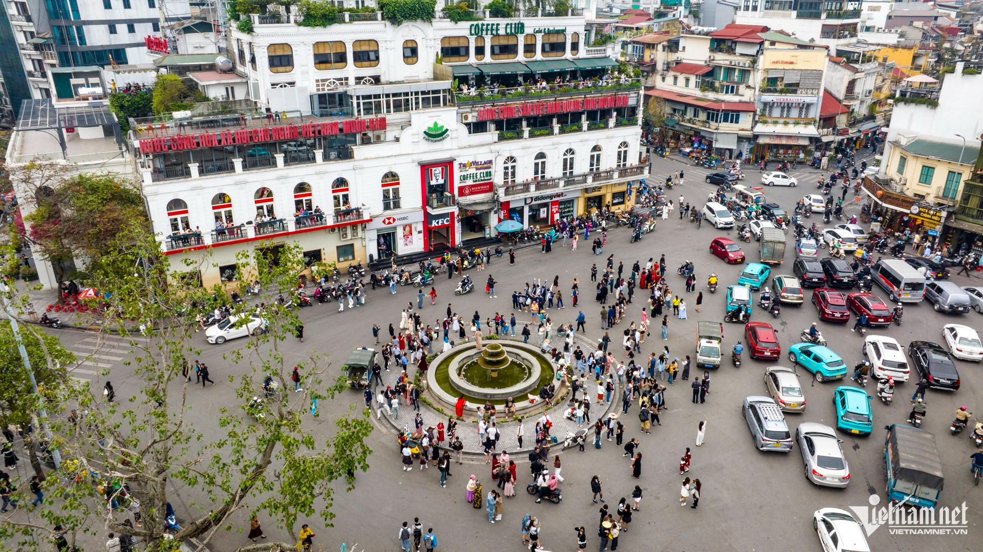 W-hoàn kiếm hà nội.jpg