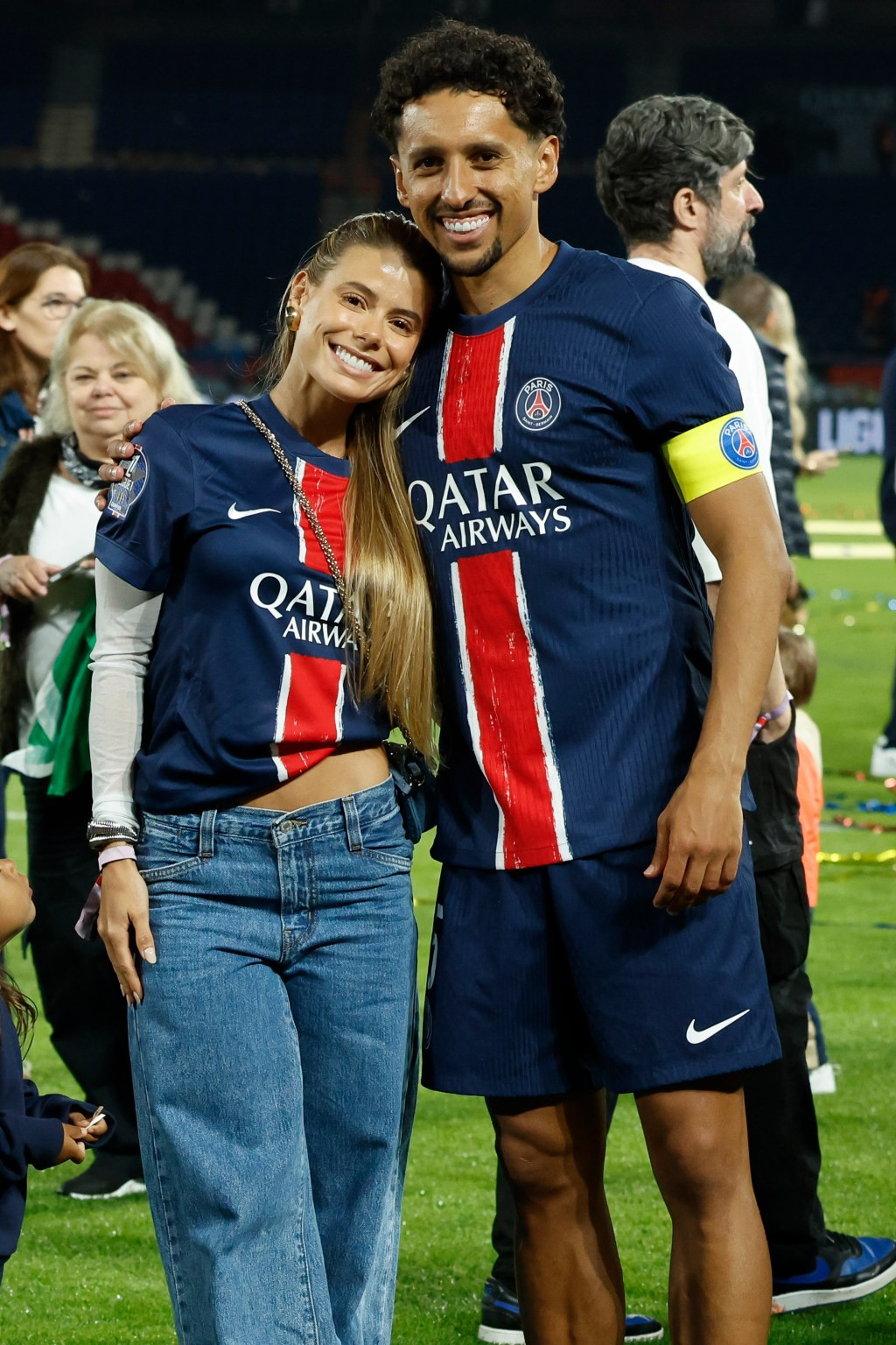 Dàn WAGs cực xinh hâm nóng chung kết Champions League www_thesun_co_uk www instagram com carolcabrino hl 1026030942_171105.jpg