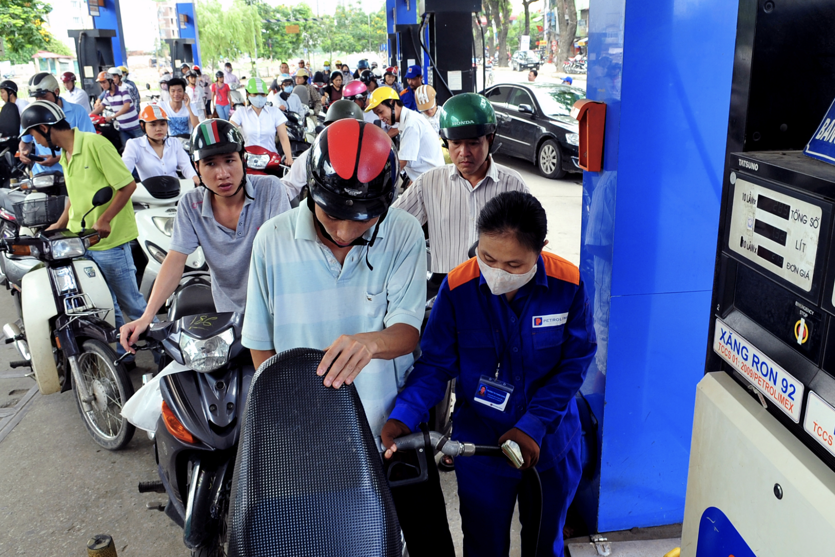 Yêu cầu hãng xe đánh giá tính tương thích của xe với xăng E10